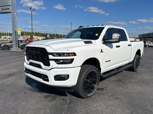 Used 2025 RAM 2500 Big Horn image 9