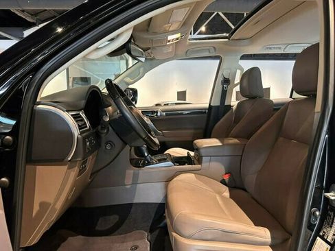 Used 2023 Lexus GX 460 Premium w/ Premium Package AWD/4WD image 15