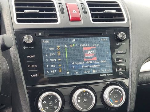 Used 2016 Subaru Forester 2.5i Premium AWD/4WD image 23