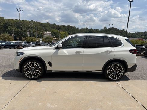 Used 2024 BMW X5 xDrive40i w/ Premium Package AWD/4WD image 5