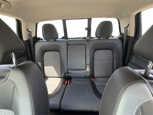Used 2016 Chevrolet Colorado Z71 AWD/4WD image 14