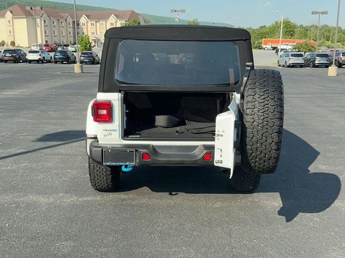 Used 2022 Jeep Wrangler Unlimited Rubicon 4xe w/ Steel Bumper Group AWD/4WD image 32