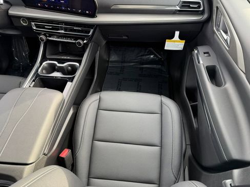 New 2026 Chevrolet Traverse LT w/ Midnight/Sport Edition image 21