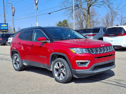 Used 2018 Jeep Compass Limited w/ Navigation Group image 3