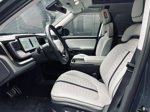 Used 2022 Rivian R1T Adventure AWD/4WD image 18