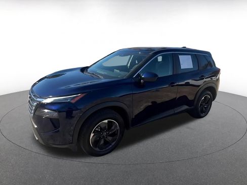 Used 2025 Nissan Rogue SV image 8