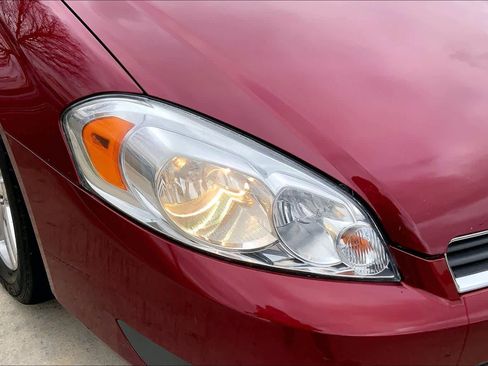 Used 2011 Chevrolet Impala LT image 26