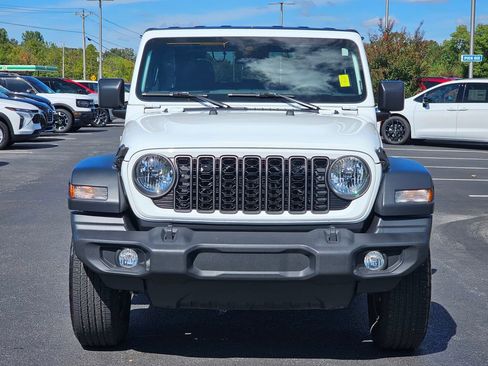 Used 2024 Jeep Wrangler Sport S image 4