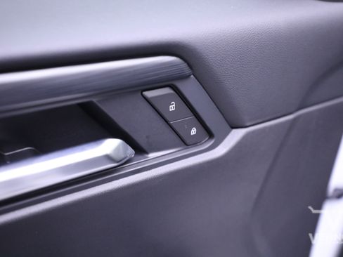 New 2026 GMC Acadia Elevation image 17