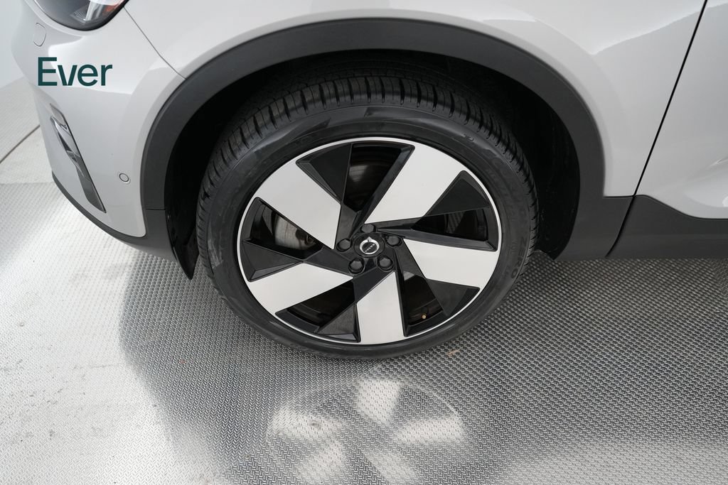 Used 2023 Volvo C40 P8 Recharge Ultimate AWD/4WD image 18