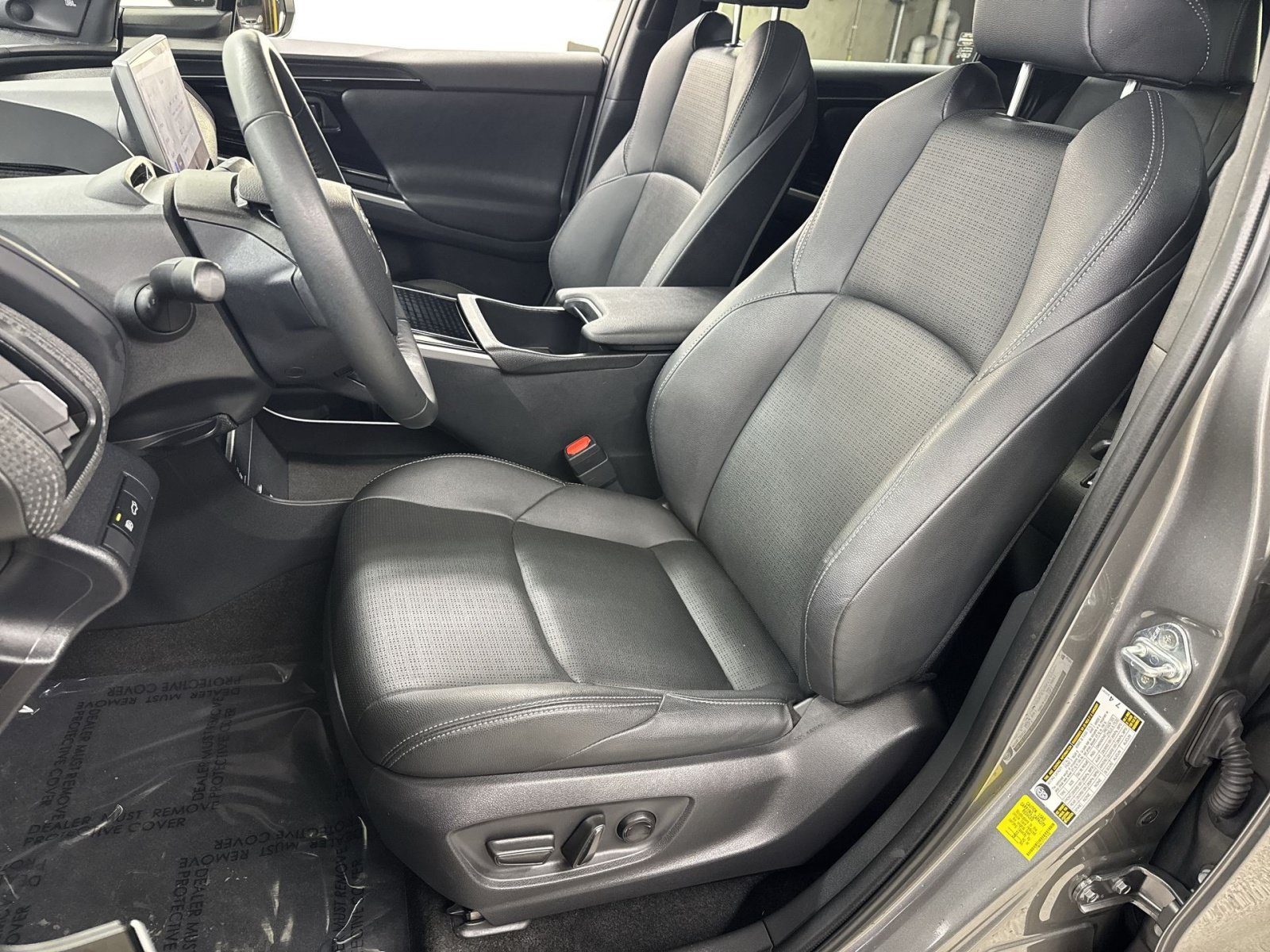 Used 2024 Toyota bZ4X AWD w/ Weather Package image 25