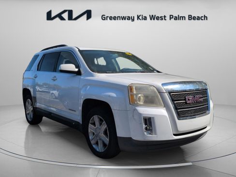 Used 2010 GMC Terrain SLE w/ Convenience Package image 1