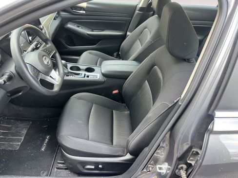 Used 2025 Nissan Altima 2.5 SV AWD/4WD image 24