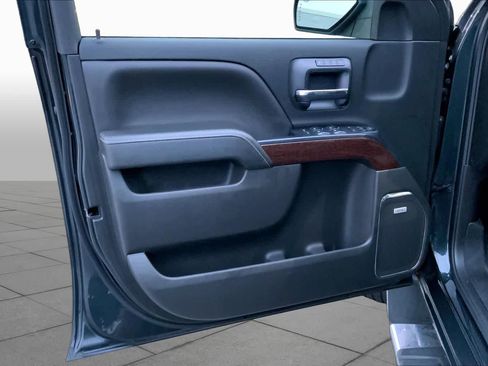 Used 2018 GMC Sierra 1500 SLT AWD/4WD image 21