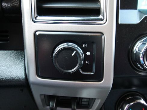 Used 2019 Ford F350 Lariat w/ Lariat Value Package image 35