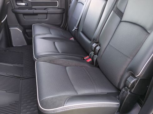 New 2026 RAM 2500 Laramie AWD/4WD image 21