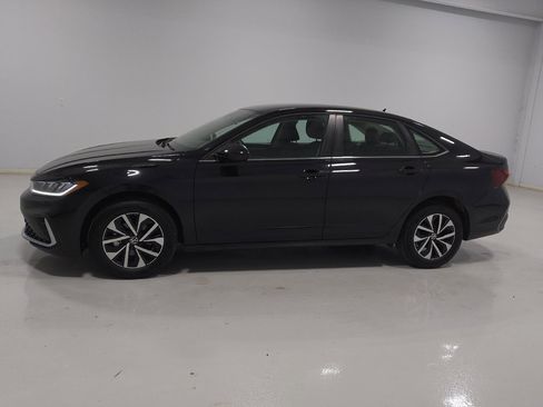 Used 2025 Volkswagen Jetta S FWD image 2
