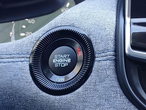 Used 2022 Jeep Compass Latitude w/ Convenience Group image 17