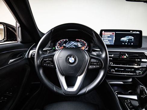 Used 2023 BMW 530i RWD image 26