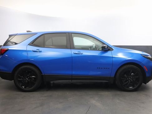 Used 2024 Chevrolet Equinox LS w/ LS Convenience Package image 4