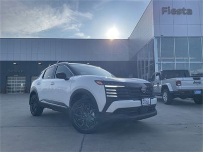 New 2025 Nissan Kicks SR w/ Illumination Package