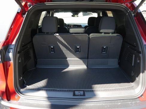 New 2026 Chevrolet Traverse LT w/ LPO, Floor Liner Package image 26