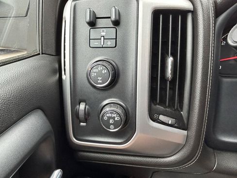 Used 2014 GMC Sierra 1500 SLE w/ SLE Value Package AWD/4WD image 25