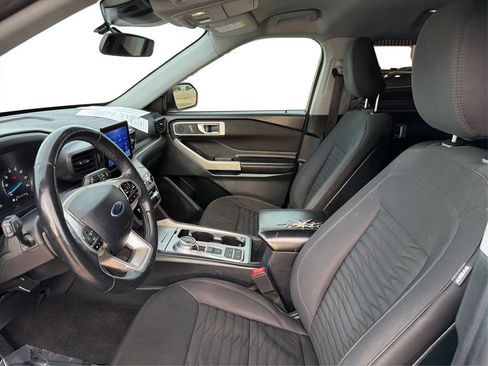 Used 2020 Ford Explorer XLT RWD image 10