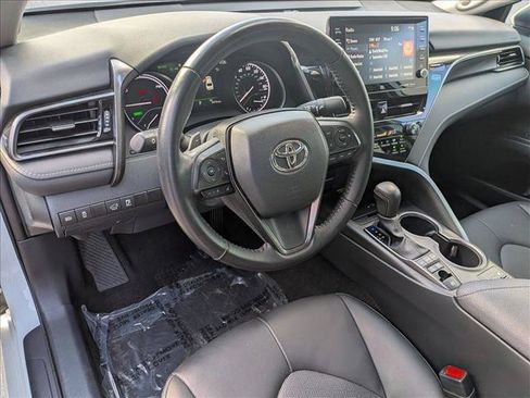 Used 2024 Toyota Camry XSE w/ Navigation Package FWD image 10