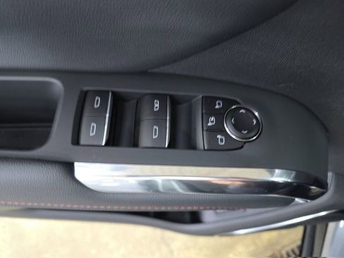 New 2026 Chevrolet Traverse RS w/ LPO, Floor Liner Package image 30