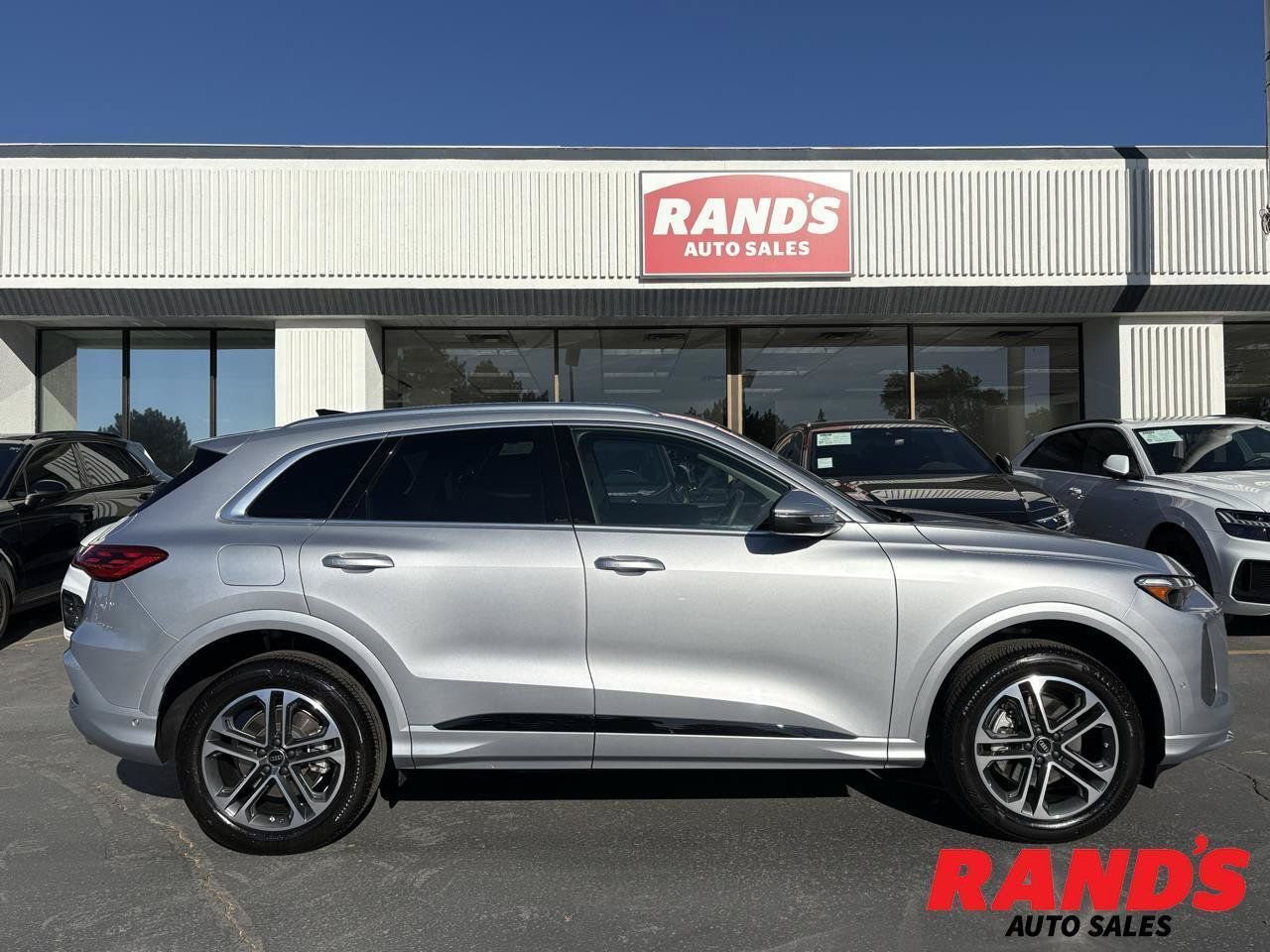 Used 2025 Audi Q5 Premium Plus AWD/4WD image 1