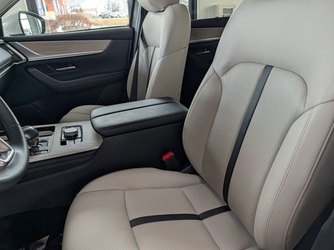 Certified 2025 MAZDA CX-90 3.3 Turbo w/ Preferred Package image 11