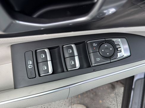 Used 2025 Kia Sorento EX FWD image 22