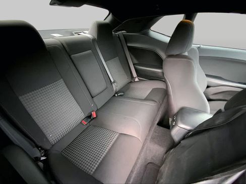 Used 2019 Dodge Challenger R/T RWD image 17