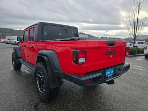 Used 2020 Jeep Gladiator Sport w/ Trailer Tow Package image 3
