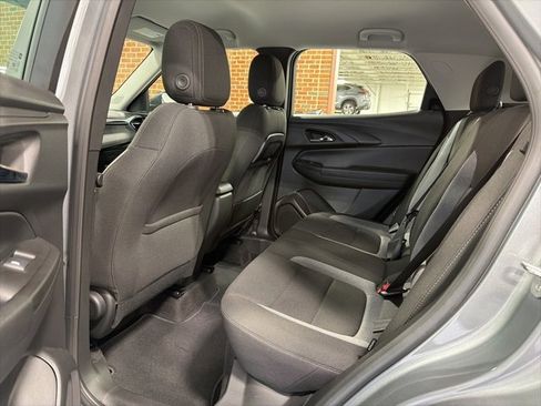Used 2024 Chevrolet TrailBlazer LS image 29