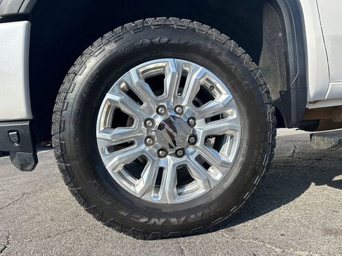 Used 2022 GMC Sierra 2500 Denali image 12