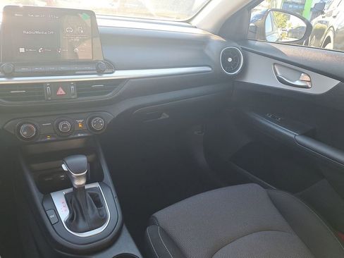 Used 2023 Kia Forte LXS image 17