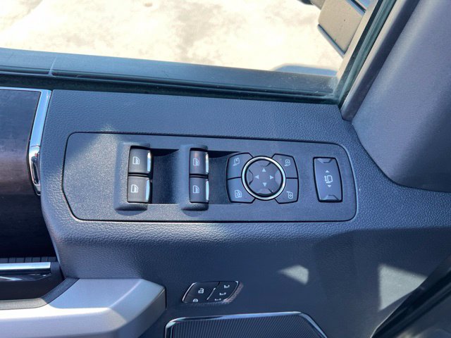 Used 2022 Ford F350 Lariat w/ Lariat Ultimate Package AWD/4WD image 18