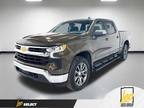 Used 2024 Chevrolet Silverado 1500 LT AWD/4WD image 1