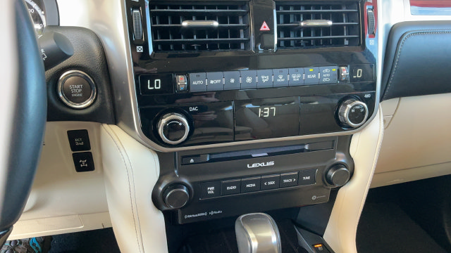 Used 2023 Lexus GX 460 Premium w/ Premium Package AWD/4WD image 17