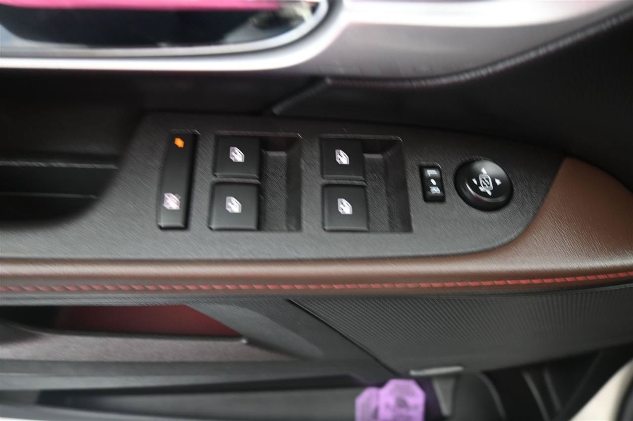 Used 2015 GMC Terrain SLT w/ Safety Package FWD image 12