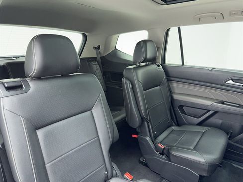Used 2023 Volkswagen Atlas SE w/ Panoramic Sunroof Package image 47