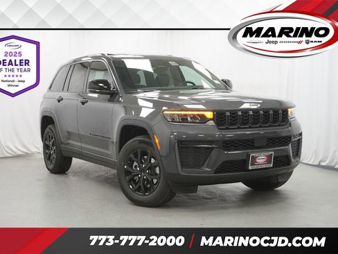 New 2026 Jeep Grand Cherokee Altitude AWD/4WD image 1