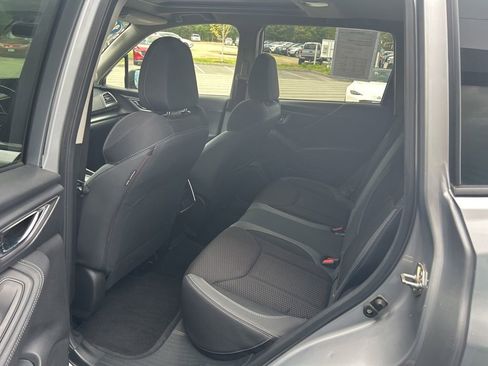 Used 2019 Subaru Forester Premium AWD/4WD image 8