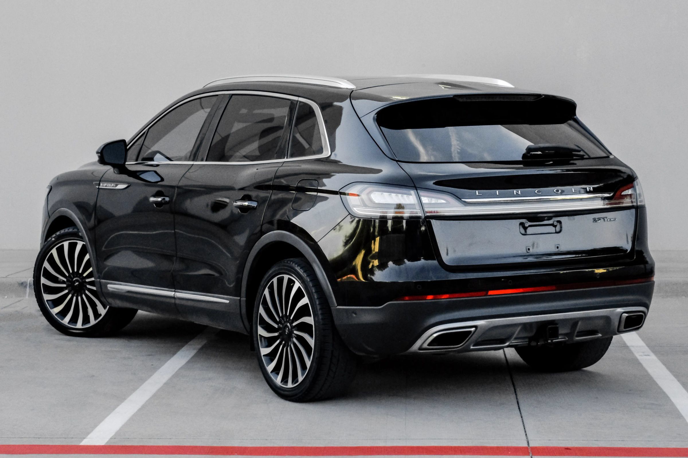 Used 2019 Lincoln Nautilus Black Label AWD/4WD image 9