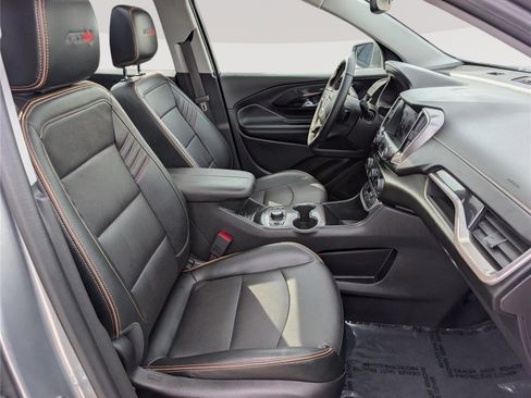 Used 2024 GMC Terrain AT4 AWD/4WD image 12