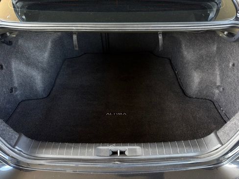 Used 2017 Nissan Altima 2.5 SL FWD image 45