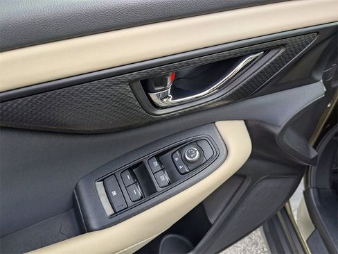 Used 2023 Subaru Outback Premium image 12