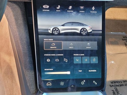 Used 2023 Lucid Air Grand Touring image 24